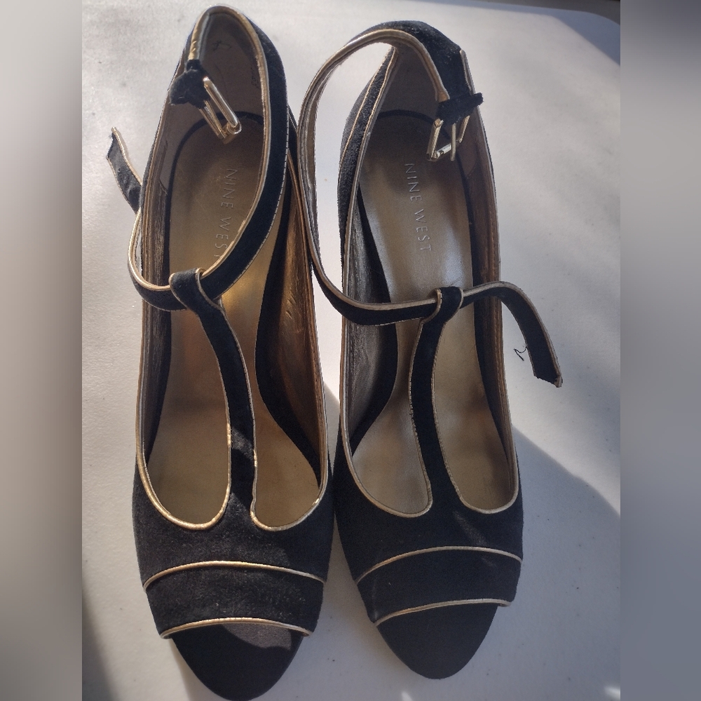 Velvet T-strap Heels With Open Toe. Black With Gold Trim